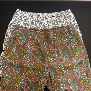 Lands' End Chino Shorts Women's 10 Elastic Waist Mid-Rise Pockets Lot of 2 Flora